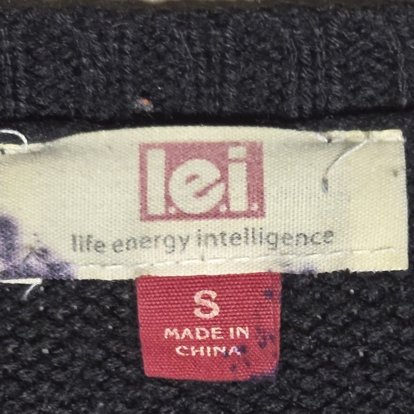 🔵 LEI Juniors Black Pink Knit LOVE Dipped High-Low Crewneck Sweater Small - Picture 10 of 11